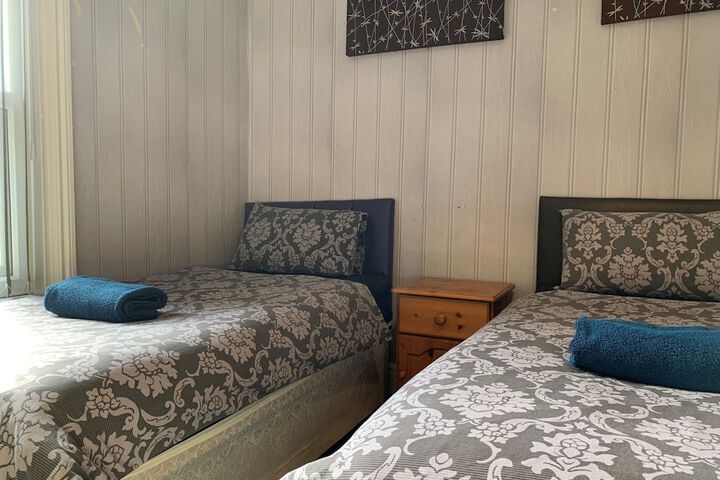 Room 16 of 39
