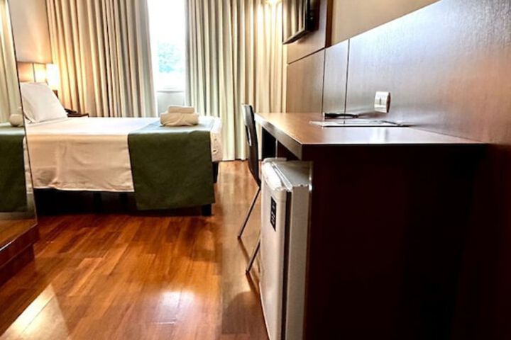 Room 34 of 70