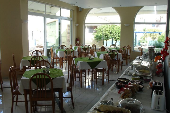Breakfast/Coffee Service 15 of 29