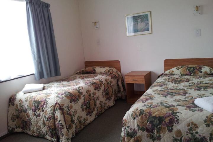 Room 12 of 48