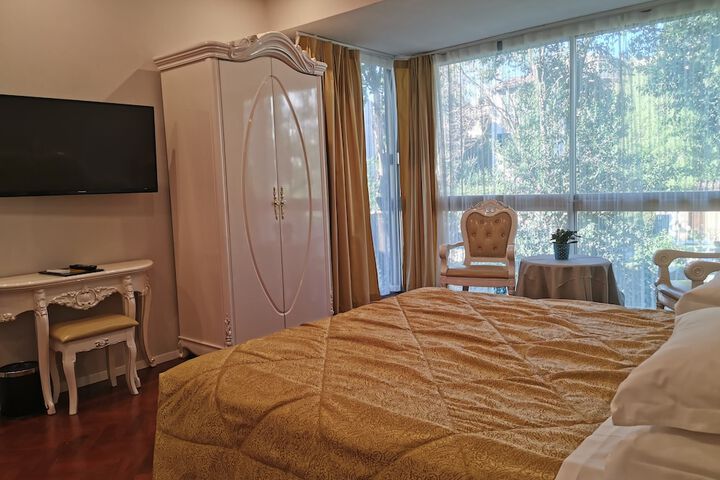 Room 16 of 54