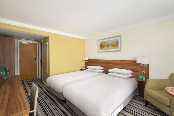 Room 18 of 101