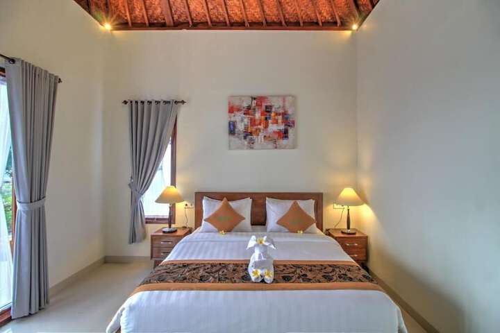 Room 8 of 52