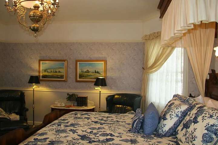 Room 20 of 38