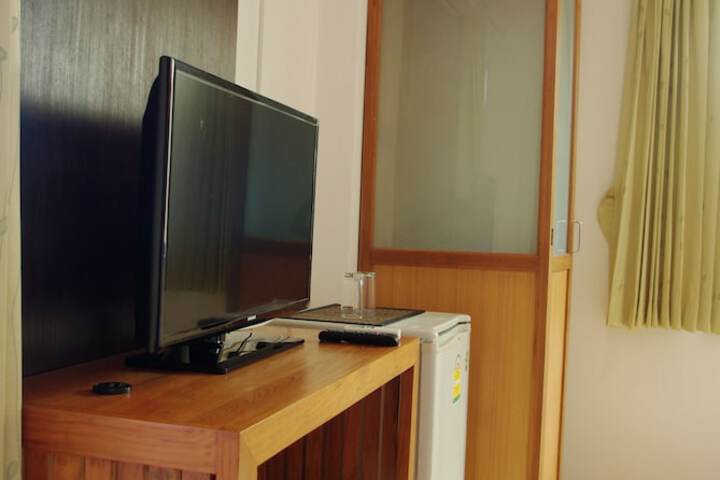 Room 15 of 32