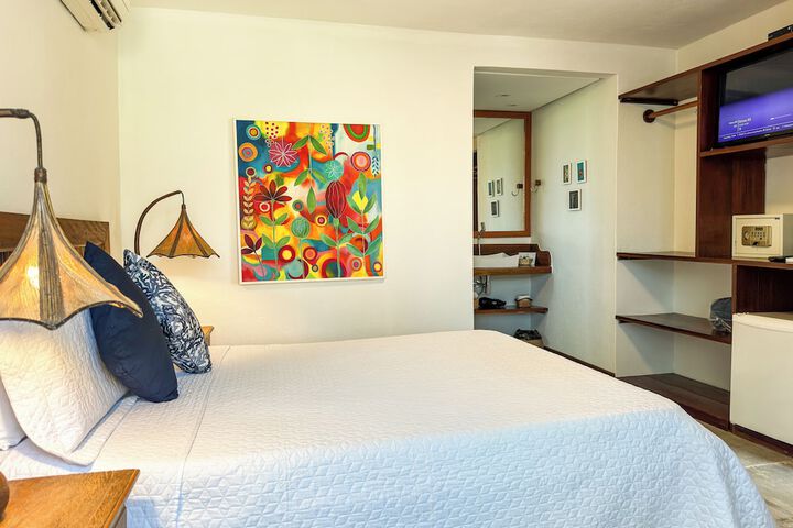 Room 25 of 66