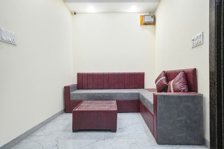 Hotel Interior 10 of 27