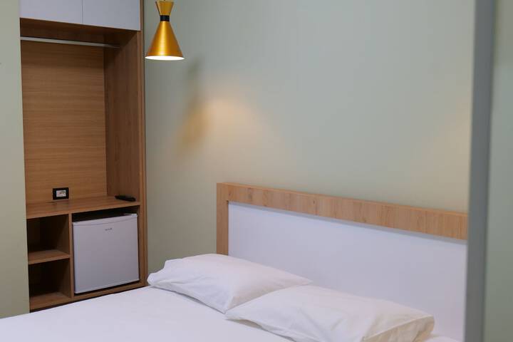 Room 11 of 108