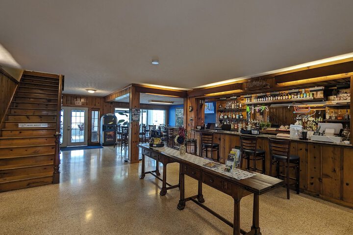 Hotel Interior 5 of 80