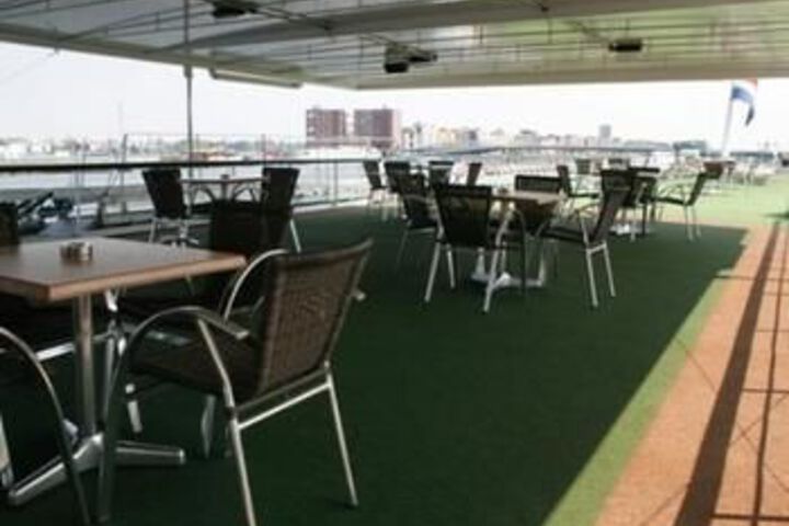 Terrace/Patio 50 of 52