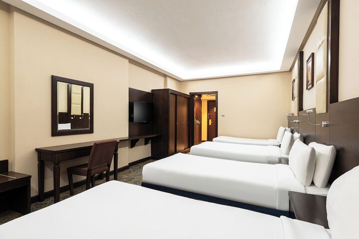 Room 16 of 63