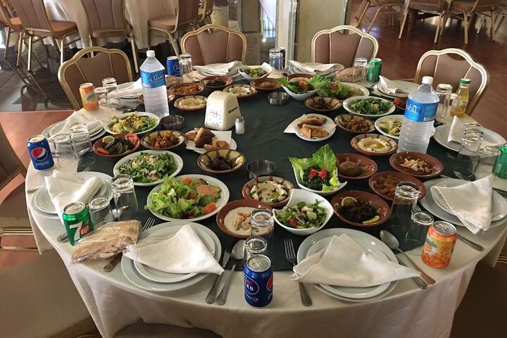 Dining 45 of 52