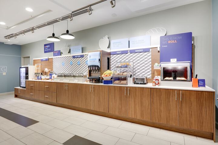 Breakfast/Coffee Service 19 of 32