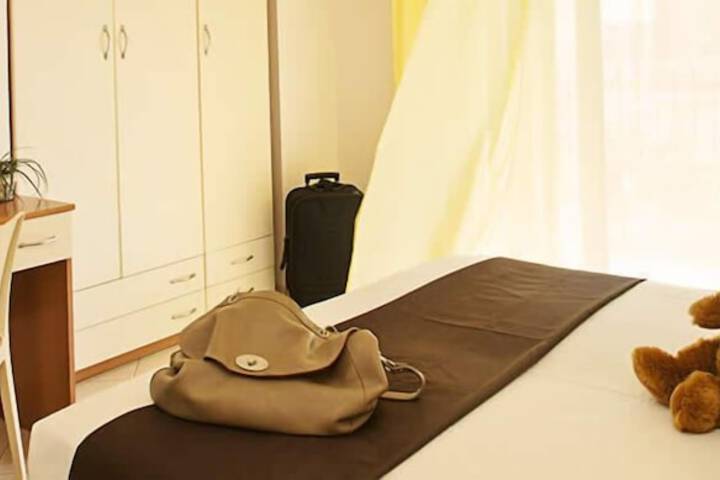 Room 5 of 27