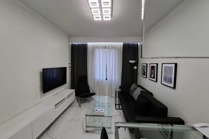 Room 46 of 68