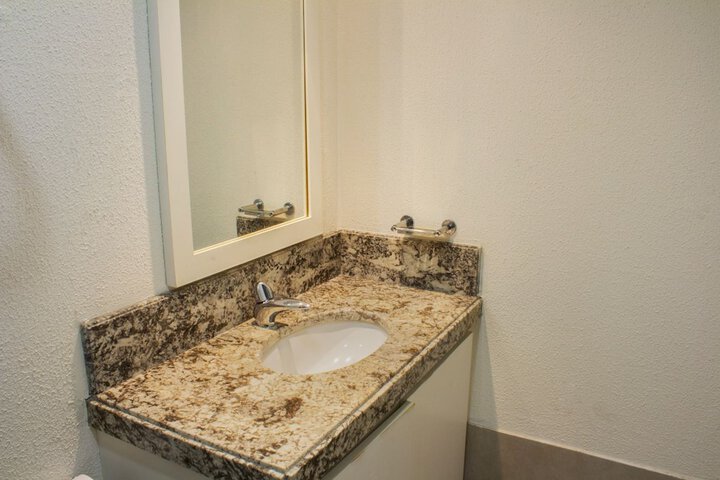 Room 30 of 44