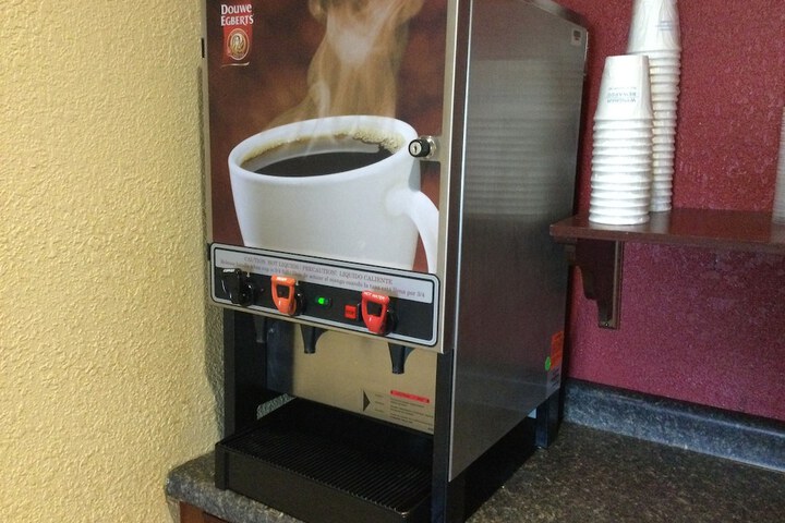 Breakfast/Coffee Service 19 of 20