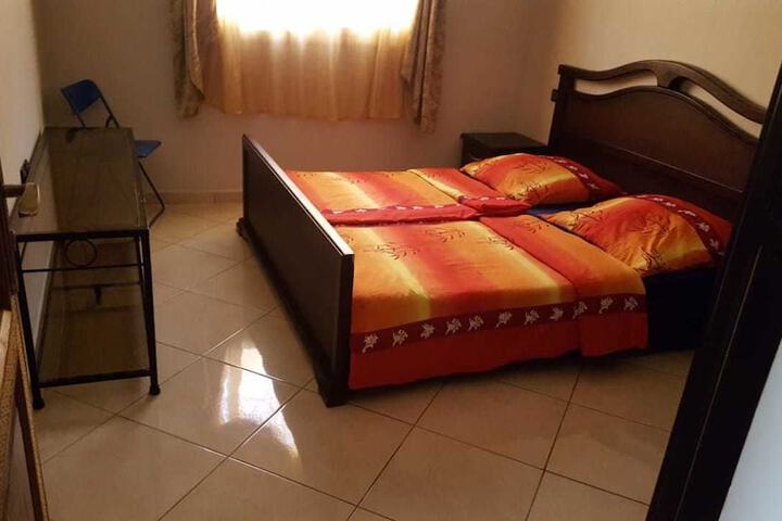 Room 2 of 35