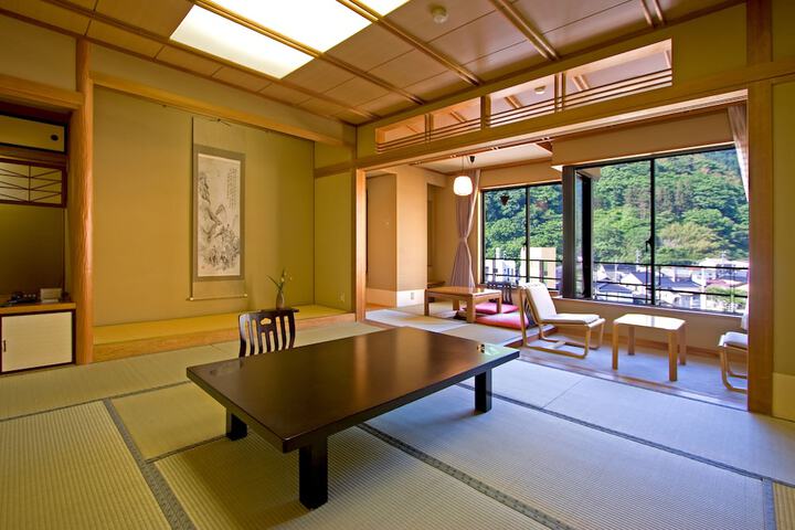 Room 20 of 54