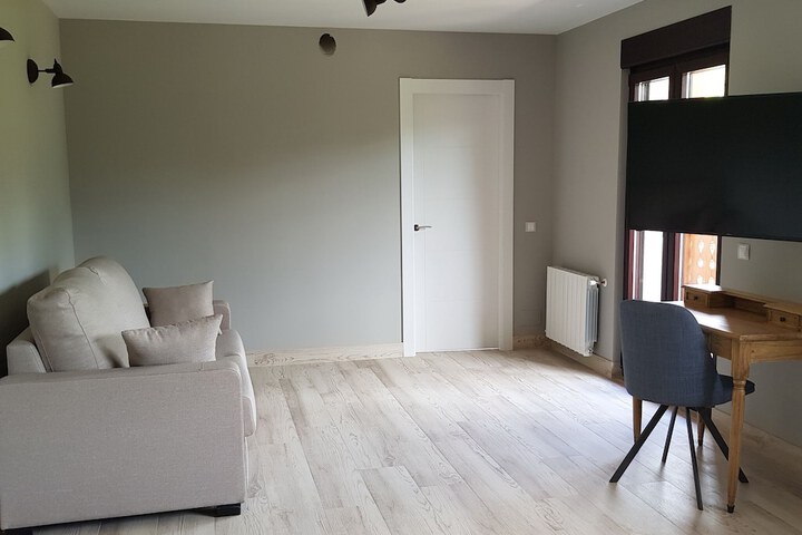 Room 6 of 44