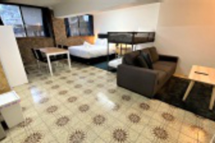 Room 543 of 693