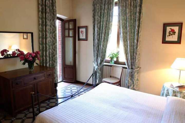 Room 2 of 15