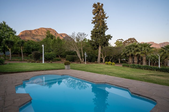 Pool 192 of 231