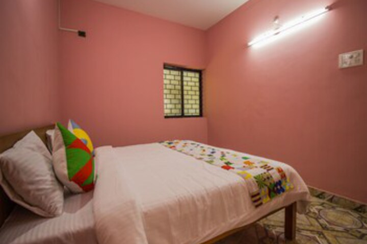Room 9 of 10