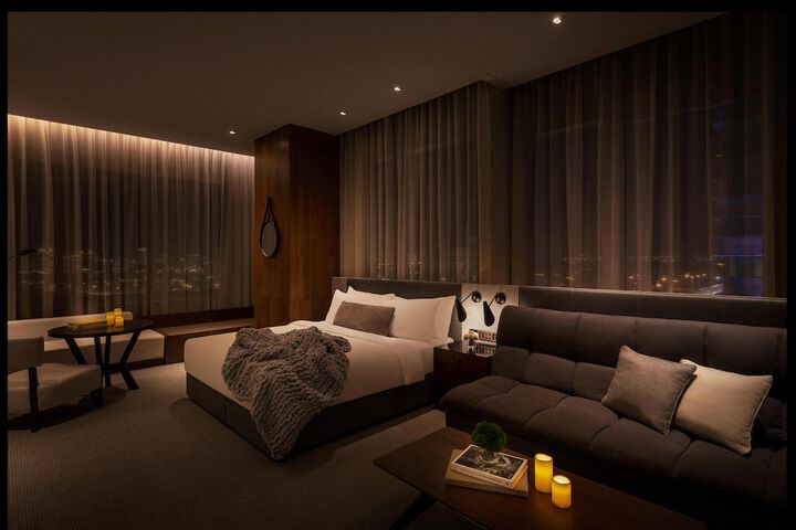 Room 17 of 63