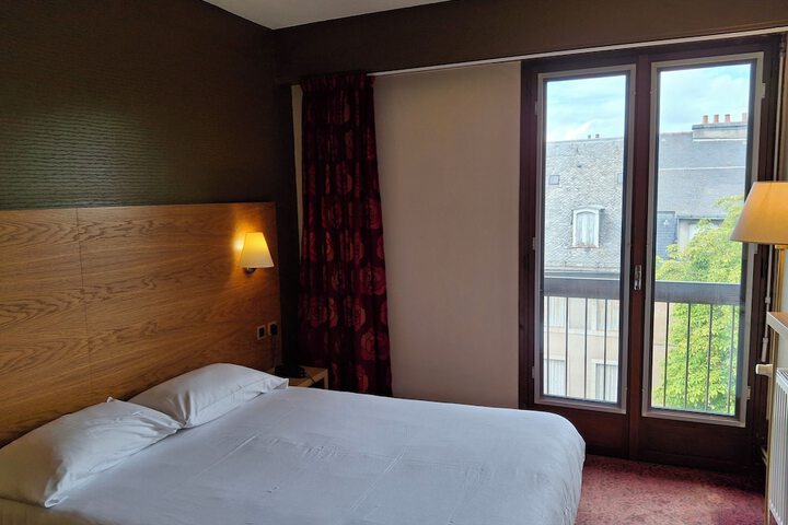 Room 18 of 81