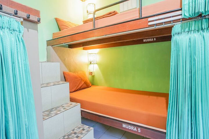 Room 24 of 54