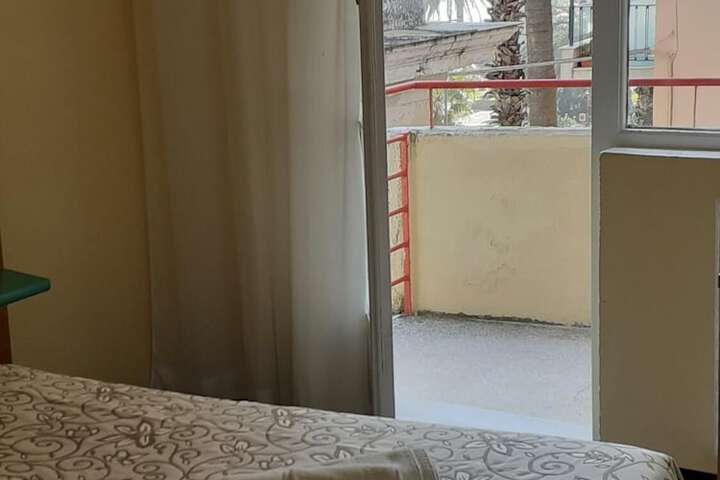 Room 14 of 42