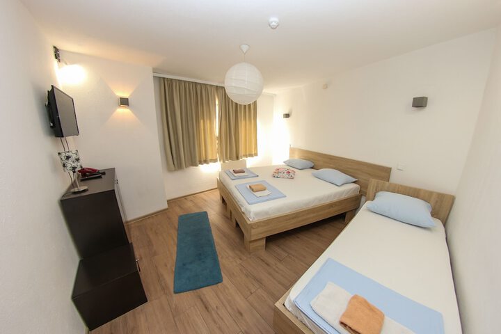 Room 36 of 73