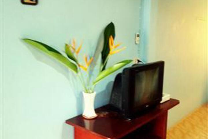 Room 3 of 5