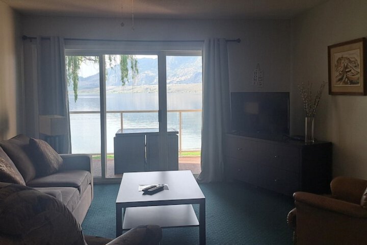 Room 63 of 176