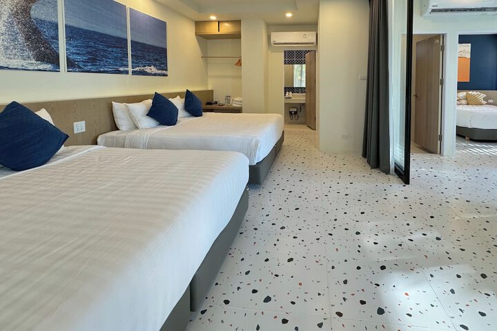 Room 10 of 52