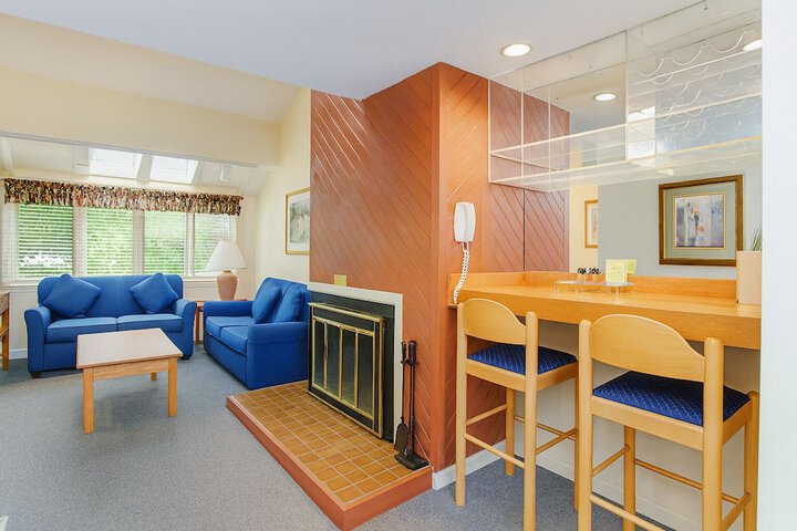 Room 3 of 36