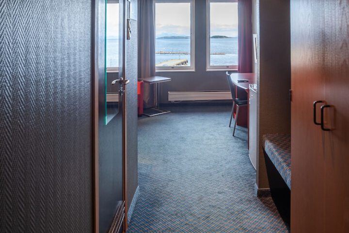 Room 20 of 31
