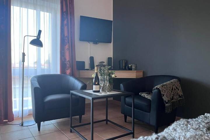 Room 2 of 36