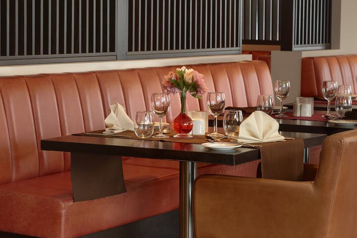 Dining 62 of 91