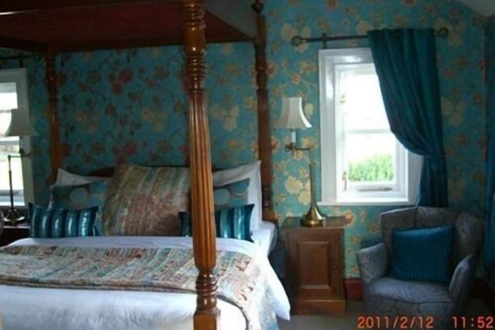Room 17 of 70