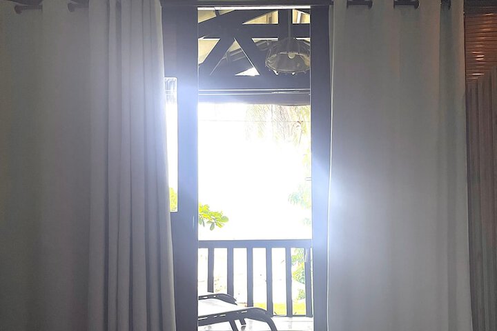 Room 32 of 162