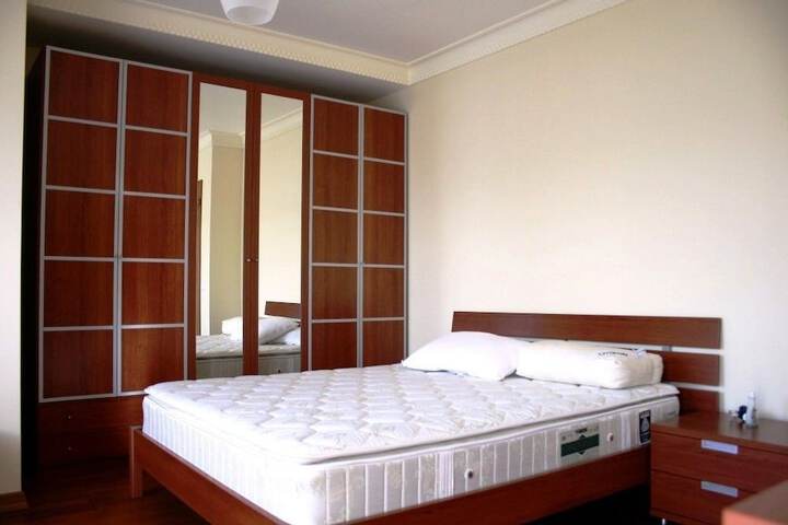 Room 9 of 31