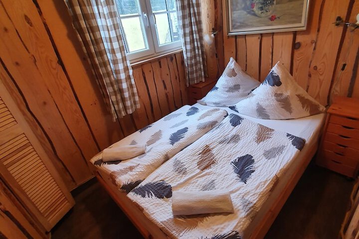 Room 13 of 68