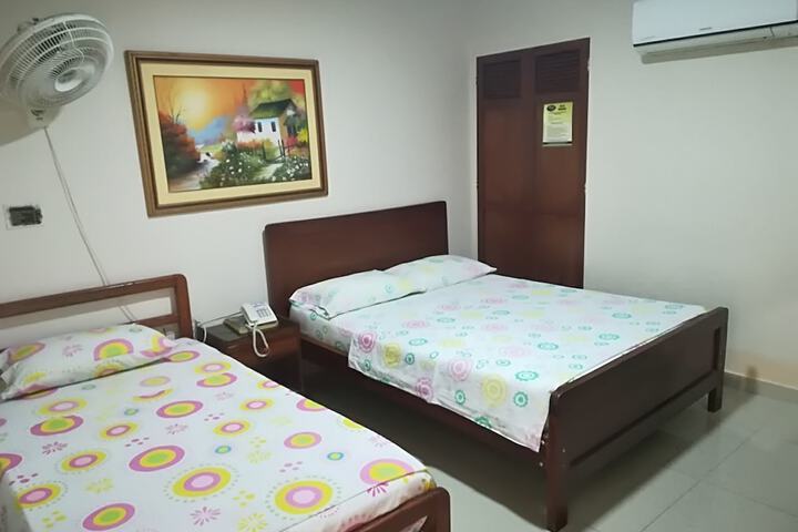 Room 15 of 42