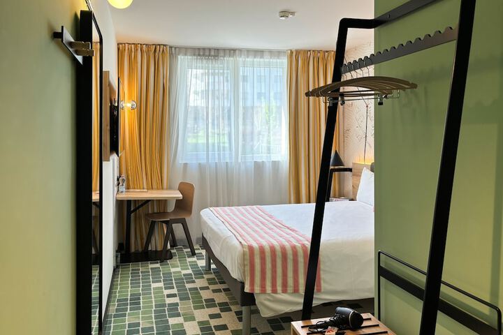 Room 2 of 24