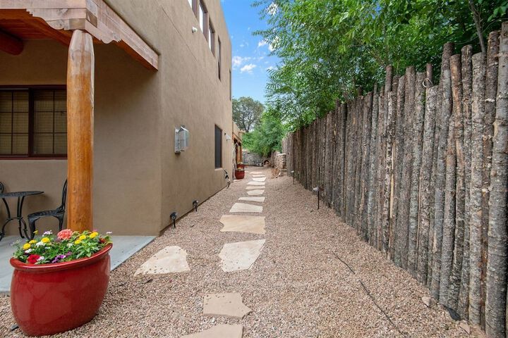 BELLA - SWEET CASITA IN THE HEART OF SAN