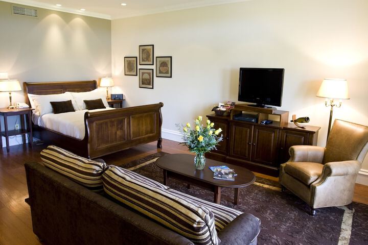 Room 10 of 62