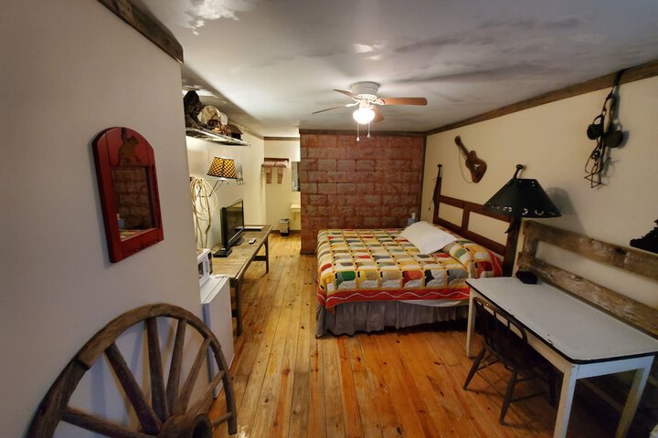 Room 16 of 55