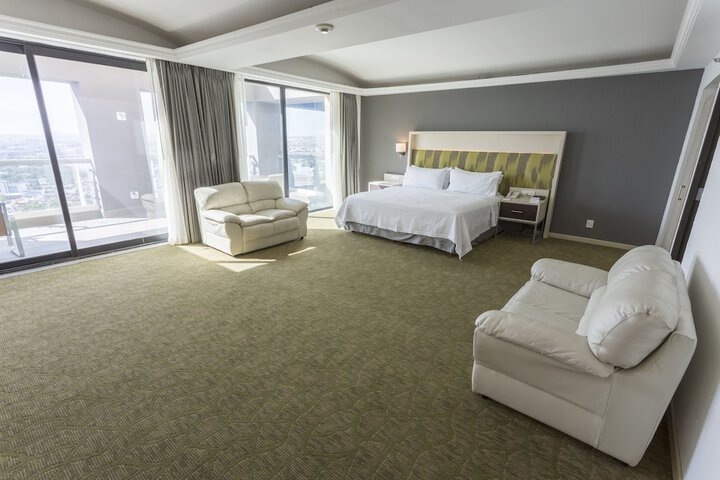 Room 20 of 118